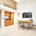 Alma Apartman *
