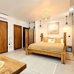 Alma Apartmán