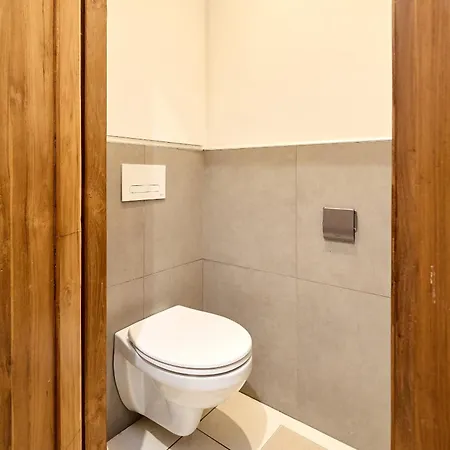 Apartment Alma *