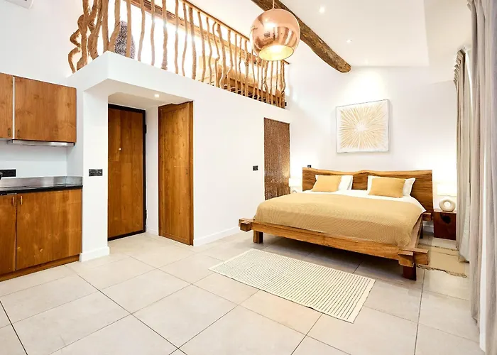 Apartament Alma *