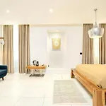 Alma Apartment