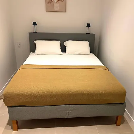 Alma Apartment *
